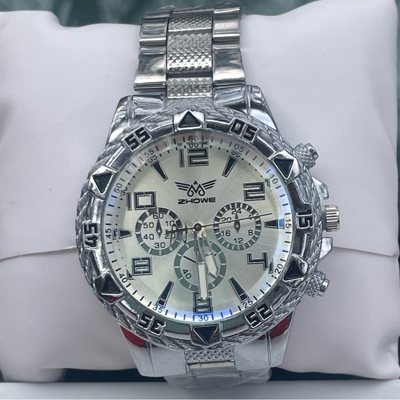 Men’s Oversized Silver Quartz Watch XL Big Face Chronograph Style – New - Picture 2 of 4